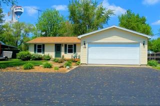 738 Kennedy Rd, Braidwood, IL 60408-1843