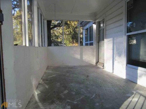 144 Brownlee Rd, Atlanta GA  30331-1720 exterior