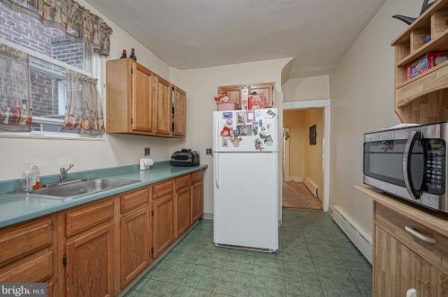 5724 Jackson St, Philadelphia PA  19148-2930 exterior