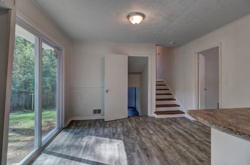 3021 Bretton Dr, Rex GA  30273-2010 exterior