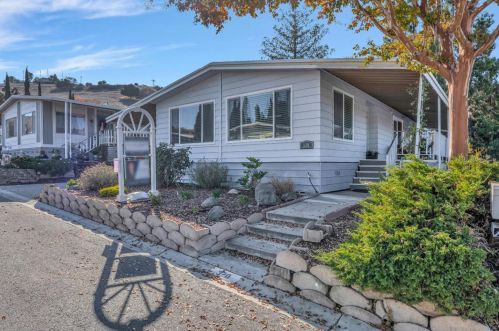 320 Mill Pond Dr, San Jose, CA 95125-1423