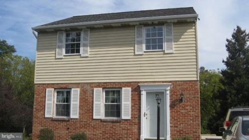 448 Lupine Cir, Lancaster, PA 17602-1151