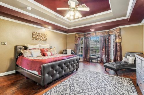 2106 Shari Ln, Garland TX 75043-1459 exterior