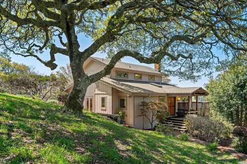 12425 Ramsey Rd, Sebastopol, CA 95472-9587