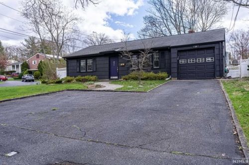 19 Merklin Ave, Town Center, NJ 07052-1605