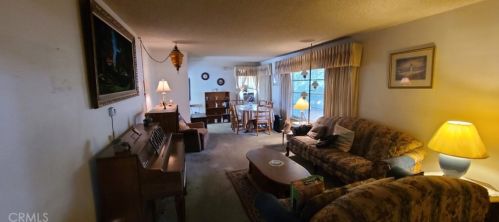 5047 College Ave, Riverside CA  92505-3208 exterior