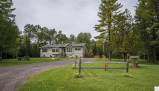 2587 Flynn Rd, Duluth, MN 55804-3204