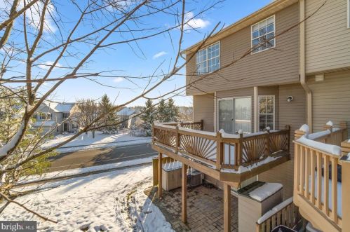 6100 Cliffside Trl, Columbia MD 21045-7412 exterior