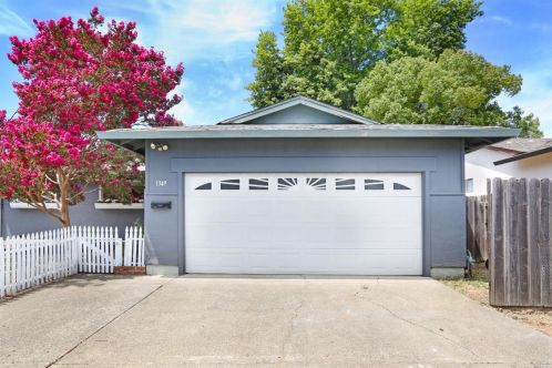1349 Daisy St, Healdsburg, CA 95448-3302