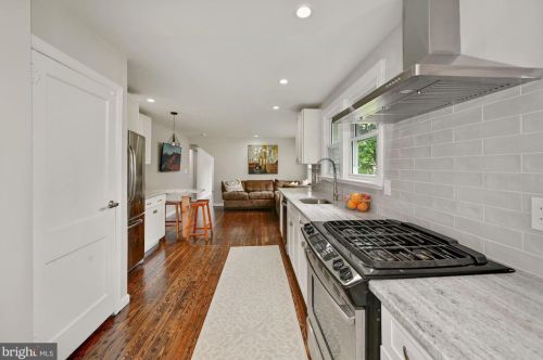 505 Mount Laurel Rd, Mount Laurel NJ  08054-9554 exterior