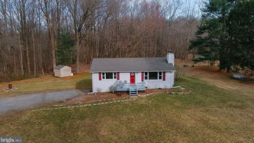 16876 Ketoctin Church Rd, Purcellville, VA 20132-3543