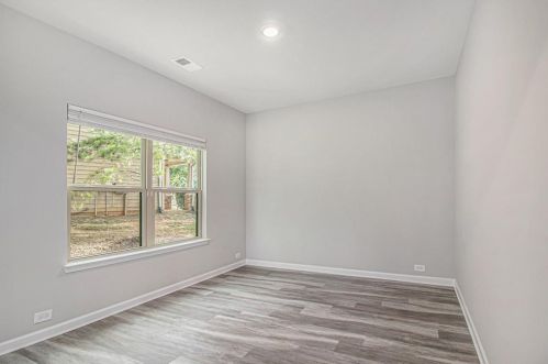 3871 Lake Sanctuary Way, Atlanta GA  30349-1984 exterior