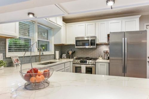 2777 Hedgewood Dr, Atlanta GA  30311-1231 exterior