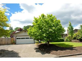 1335 181 Ave, Beaverton OR  97007-7872 exterior