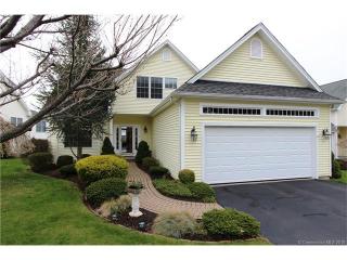 4 Waterford Ln, Huntington CT  06484-5449 exterior