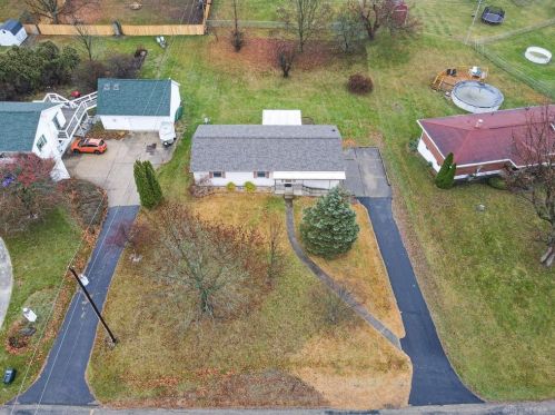2400 Thor Dr, Springfield, OH 45503-2513
