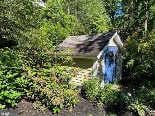 410 Old County Rd, Severna Park MD 21146-4655 exterior