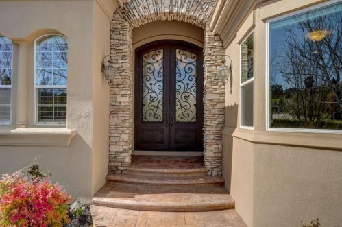 5551 Country Club Pkwy, San Jose, CA 95138-2218