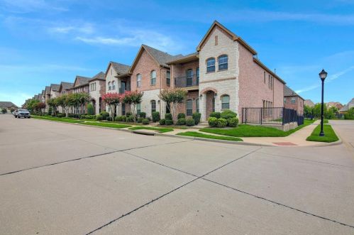 4200 Comanche Dr, Carrollton TX  75010-3300 exterior