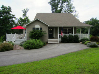 115 Little Creek Rd, Scruggs, VA 24121-3388