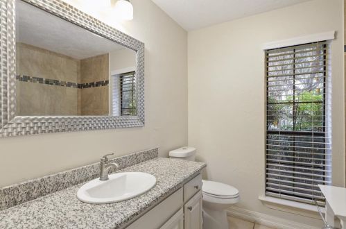 2331 Aberdeen Pl, Carrollton TX 75007-2029 exterior