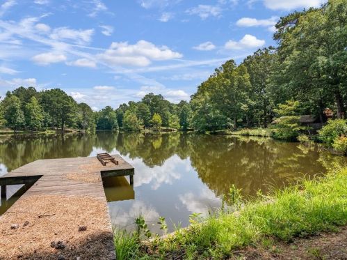 3890 Sundowner Ct, Conyers GA  30094-3870 exterior