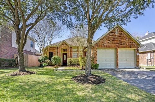 3812 Kimberly Dr, Pearland, TX 77581-4751