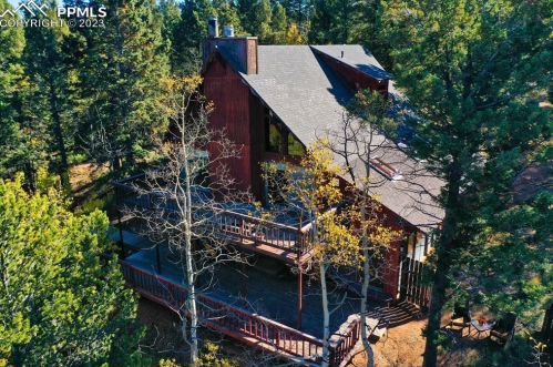 327 Waldon Lake Cir, Divide, CO 80814-9748