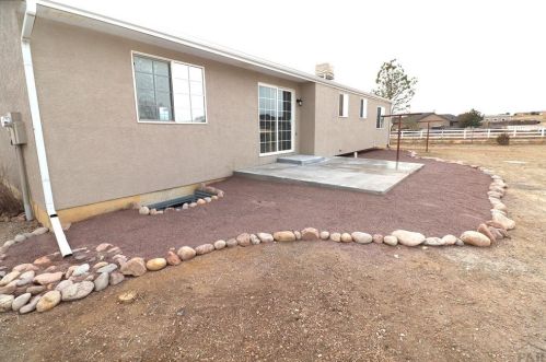1453 Caida Del Sol Dr, Pueblo CO  81007-4079 exterior