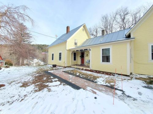 3 Goodhue Hill Rd, Enfield, NH 03748-4116