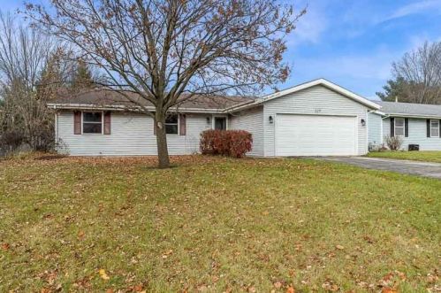 227 Surf Trl, South Beloit, IL 61080-2585