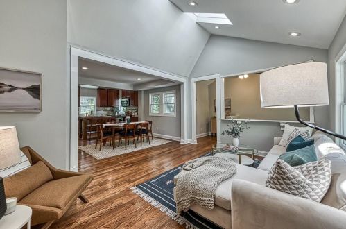 15 Bates Ave, Atlanta GA  30317-1301 exterior