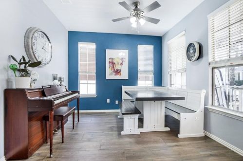 1825 Forsythe Dr, Aubrey, TX 76227-7716