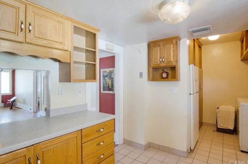 610 Lomita Ave, Glendale CA  91205-2233 exterior