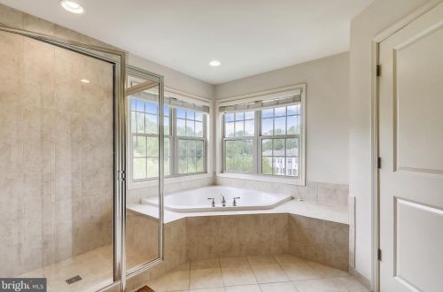 1520 Rabbit Holw Pl, Silver Spring MD 20906-6709 exterior