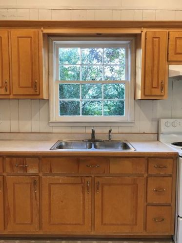 1811 Spring St, Conyers GA  30012-3761 exterior