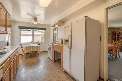 4166 Beechwood Pl, Riverside CA  92506-1151 exterior