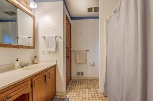 571 Goode Rd, Conyers GA  30094-3224 exterior