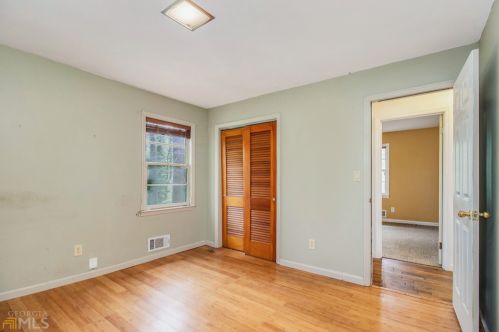 5115 Derrick Rd, Atlanta GA  30349-1614 exterior