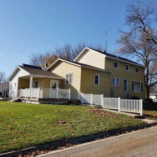 401 Ray Ave, Springfield, MN 56087-1232