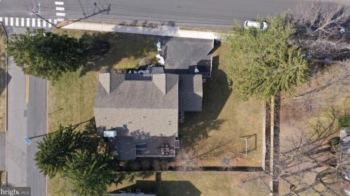 87 Leavitt Ln, Princeton NJ  08540-3921 exterior