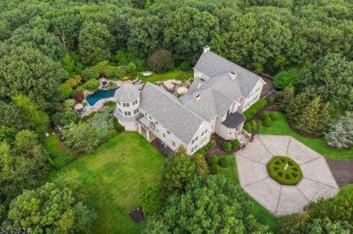 5 Carriage Way, Kinnelon, NJ 07405-3222
