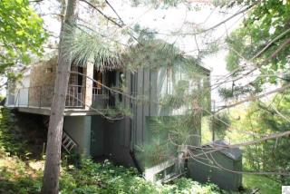 1516 Woodcrest Dr, Duluth, MN 55804-1423