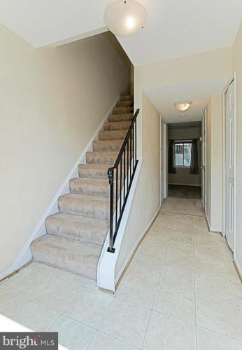 9637 Westport Ln, Springfield VA  22015-1967 exterior