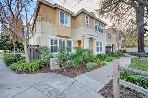 112 Coulter Way, Vacaville, CA 95687-3493