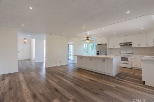 1641 Carnelian St, Anaheim CA  92802-2416 exterior