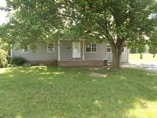 312 Smith Ave, Hohenwald, TN 38462-1023