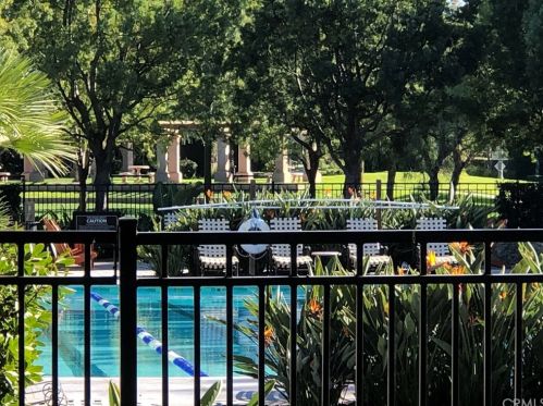 6 Salton, Irvine CA  92602-2425 exterior