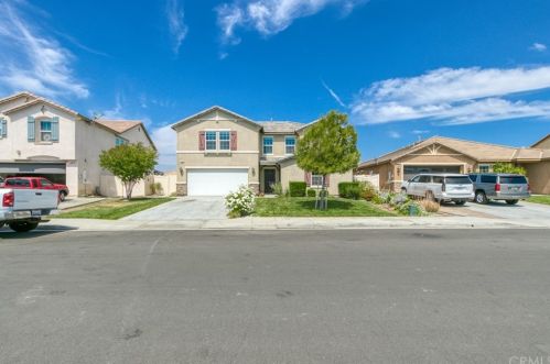 3389 Sequoia Ct, Perris, CA 92570-5569