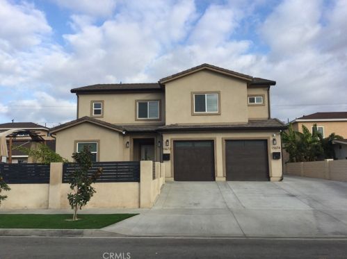 15672 Wilson St, Midway City, CA 92655-1647